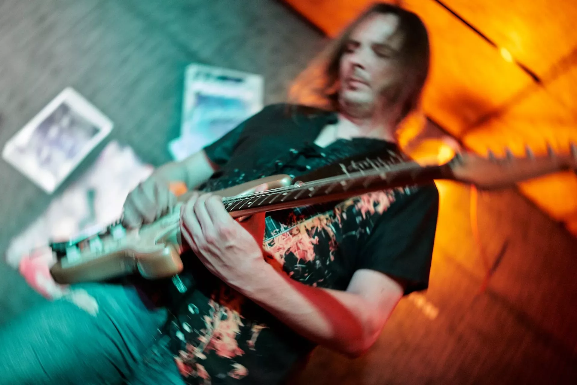 Radek Chwieralski - jam session @ Garaż artystyczny 06.06.2024r.